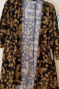 short kimono top perfect for fall!